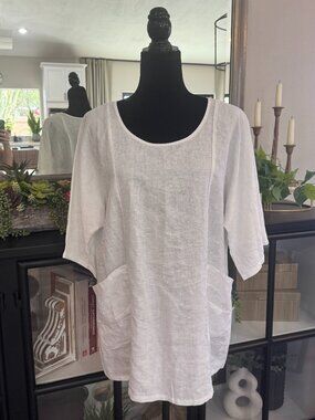 For Cynthia White 100% Linen Tunic with Patch Pockets & 3/4 Sleeves - Size L
